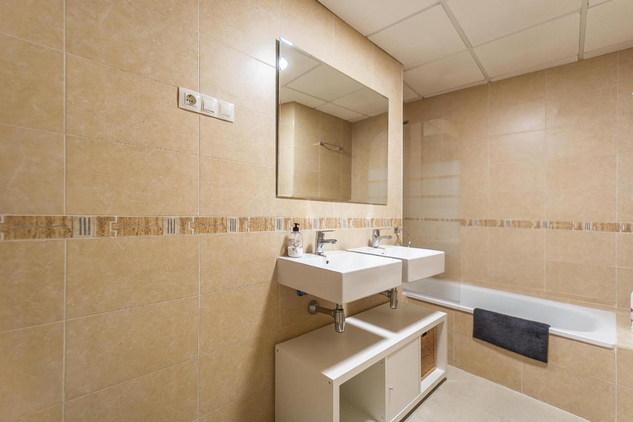 Central Malaga Apartment At Mitjana Plaza Exteriér fotografie